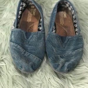 Toms